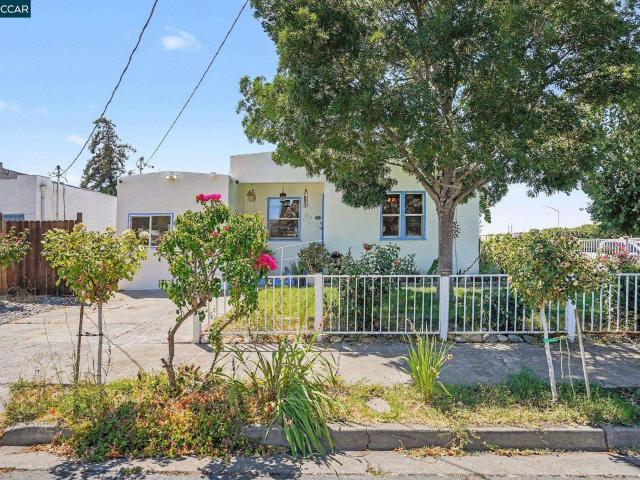 1110 Laurel Ave