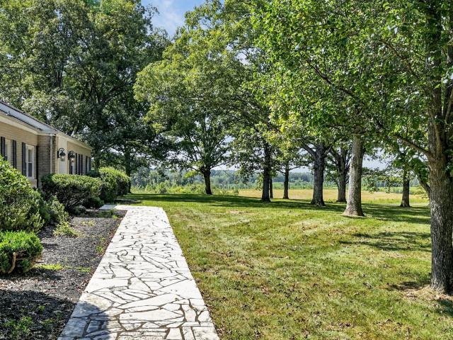 1110 Peavine Rd