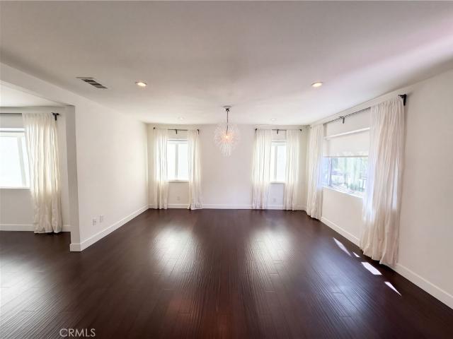 1110 Queen Anne Place