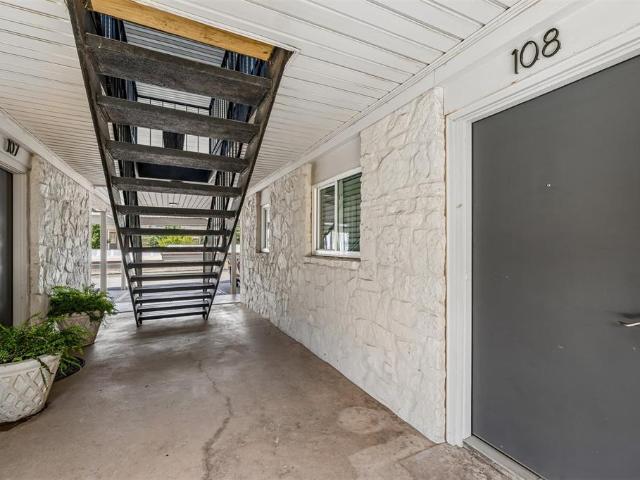 1110 Sherwood Lane # 108
