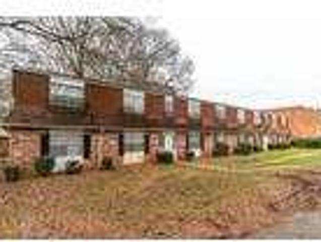1110 W Poplar St Griffin, GA 30224