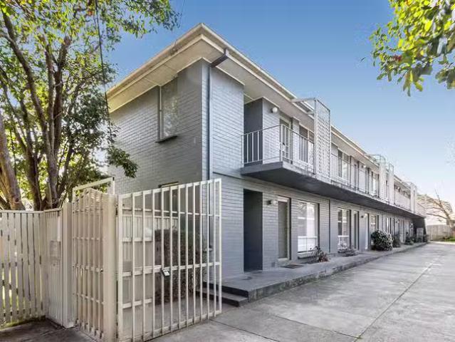 11/10 Walsh Street, Ormond, VIC 3204