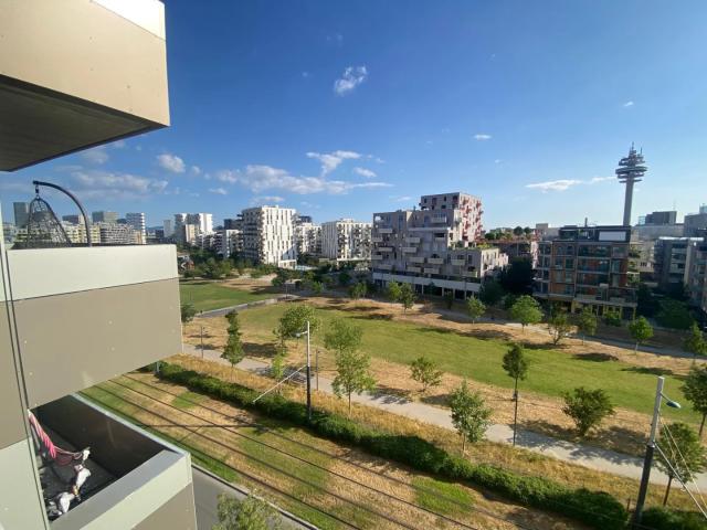 ! 1110 Wien NÄHE HAUPTBAHNHOF / Sonnwendviertel ! Moderne, helle und sehr gut angelegte 4 Zimmer Wohnung mit Balkon und Garage zu vermieten!