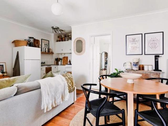 11/110 Miller Street, Fitzroy North, Melbourne