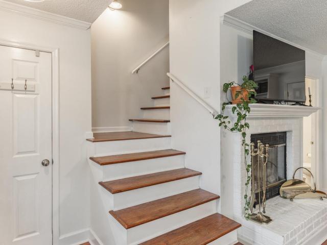 11112 Memorial Parkway South K 4