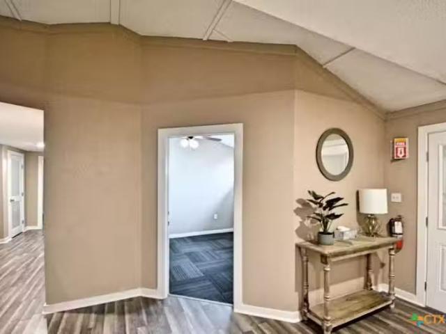 1111 N Walnut Ave #303, New Braunfels, TX 78130 MLS 599121