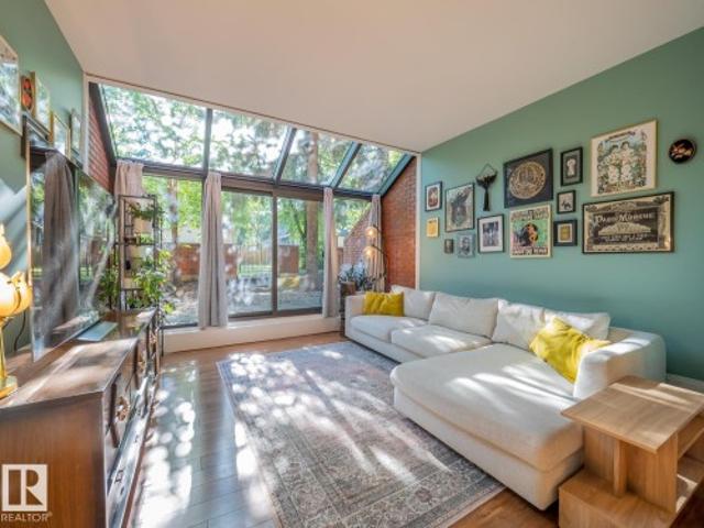 1111 Avenue, Edmonton, AB, T6G 0V1 townhouse for sale | Listing ID E4495 | Royal LePage