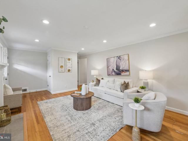 1111 Archer Court