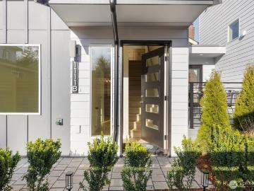 1111 B 26th Ave, Seattle, WA 98122 | MLS #2471
