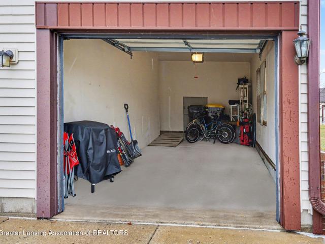 1111 Sunview Drive