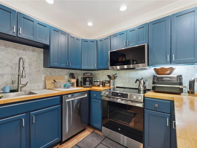 1111 SW 5th St, Boca Raton, FL 33486 | MLS #A11989