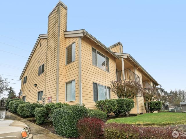 1111 S Villard Street # D25