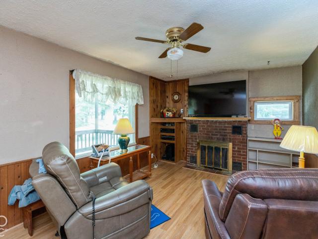 11129 E Co Rd 500 N