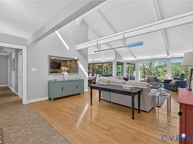 1112 Bennett Farm Road