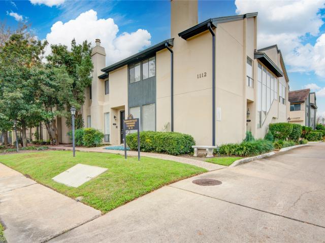 1112 Bering Drive 68
