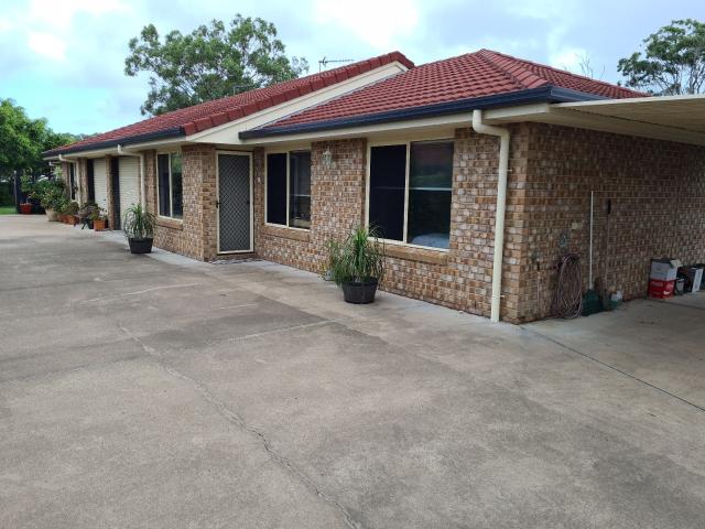 1/112 Bideford Street Torquay, QLD 4655