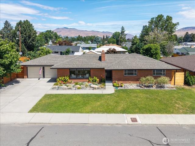 1112 Cedar Street