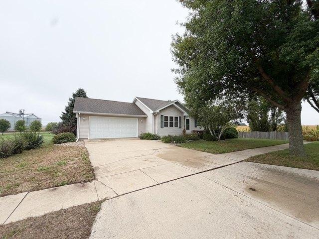 1112 Cherry Dr, Luverne, MN 56156