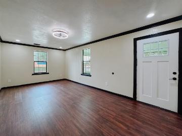 1112 E 13th Ave, Corsicana, TX 75110 | MLS #21235