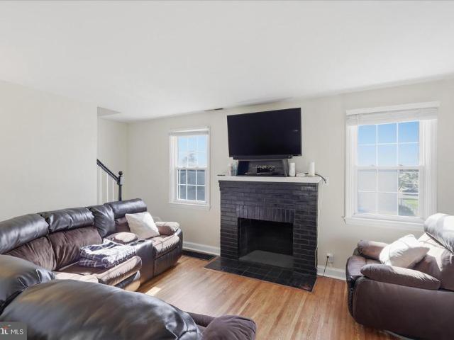 1112 Fairview Road