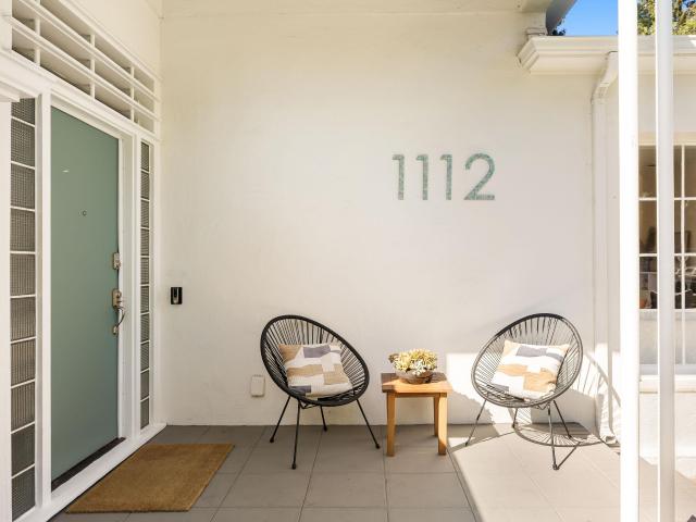 1112 Glen Dr
