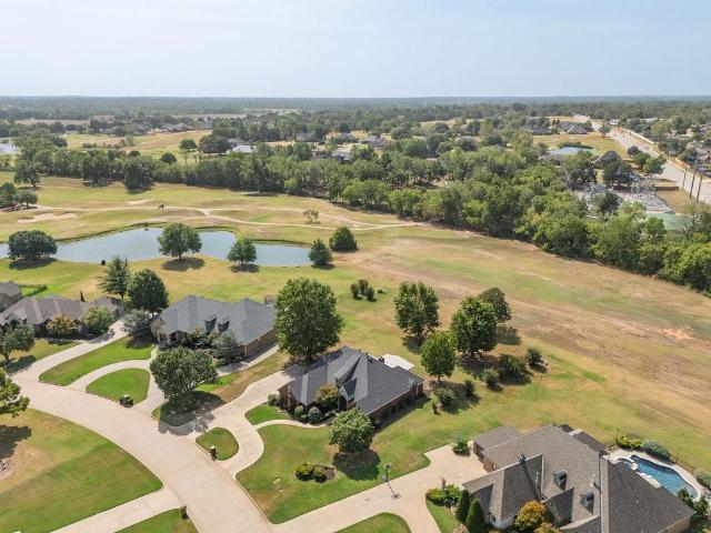 1112 Troon Circle