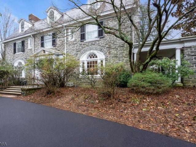 1112 Watchung Ave