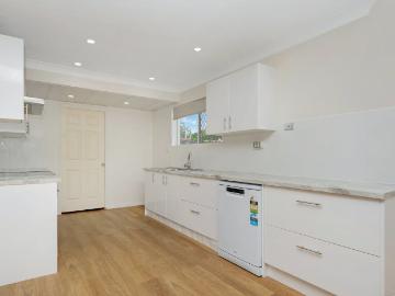 11/12 14 old common road
