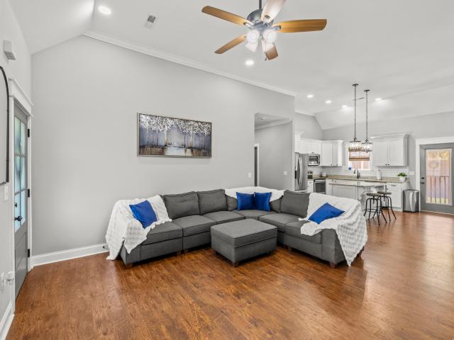 1113 Baggett Road