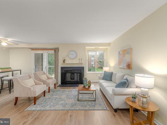 1113 Castle Harbour Way # 2B