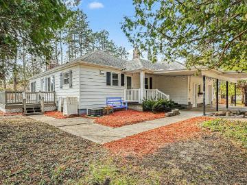 1113 E Chippewa River Road