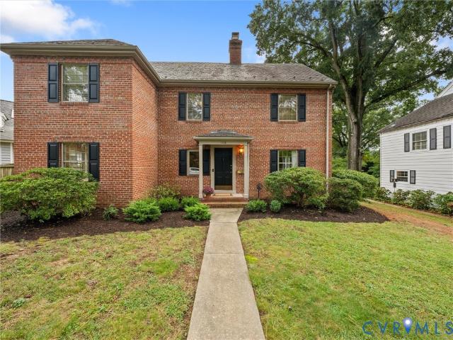 1113 E Durwood Crescent