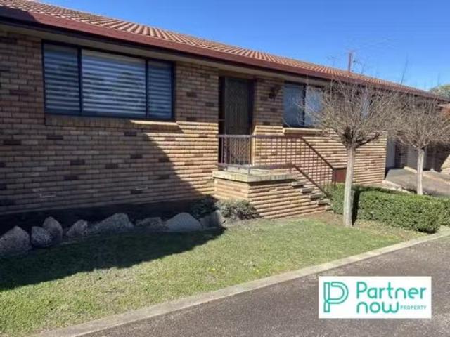 1/113 Rawson Avenue, TAMWORTH Apartment for rent Listed by So.