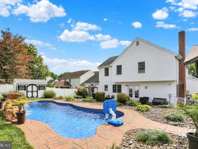 1113 Stonehenge Drive