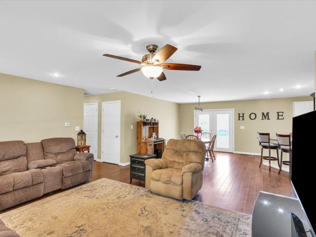 1113 S Herriott Court