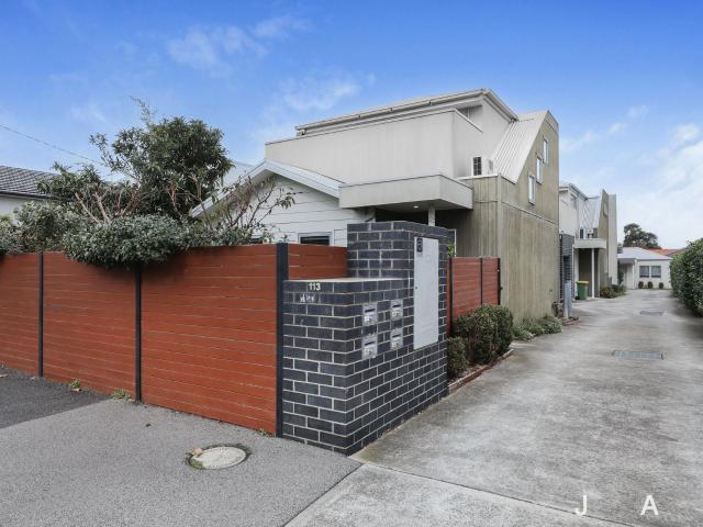 1/113 Somerville Road, Yarraville | Jas Stephens