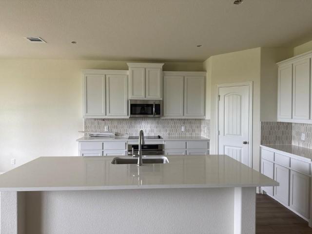 1113 Trinity Drive