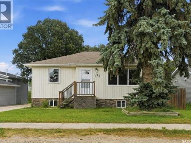 111 3Rd Street, Hague, SK, S0K 1X0 house for sale | Listing ID SK044531 | Royal LePage