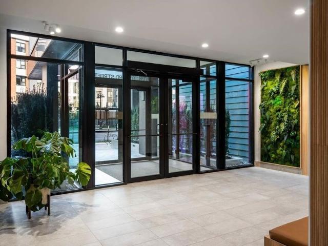 111 1529 Oxford Street, North Vancouver