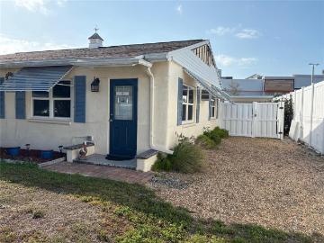 111 174th Ave E, Redington Shores, FL 33708 | MLS #TB8499
