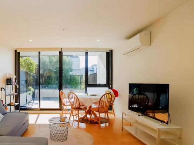 111/ 712 Station Street, Melbourne