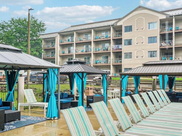 111 Center St, Unit 355