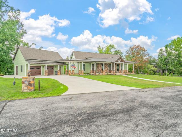111 Crane Pointe