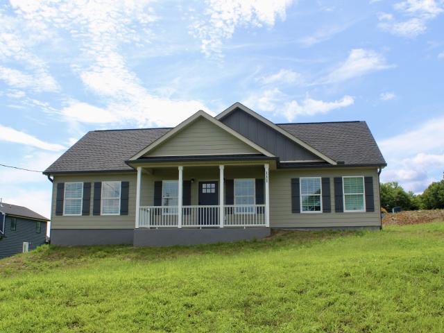 111 Alice Preston Loop