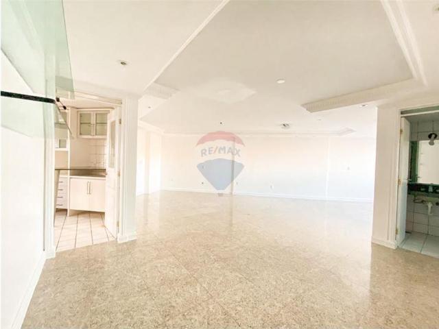 111 Área Útil Apartamento Alugar, 3 Dormitórios localizado em Joaquim Sá, 60 Fugisan da av. Barão de Studart Joaquim Távora Fortaleza, Fortaleza, Ceará, 60130050 | Brasil