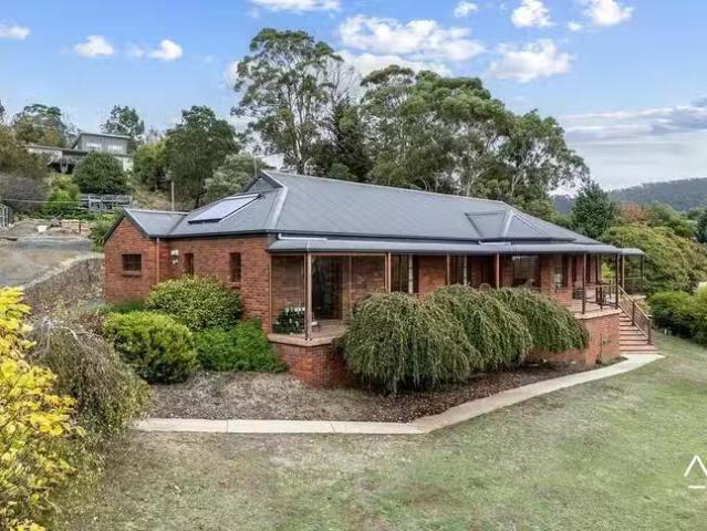 111 Blackstone Road, Blackstone Heights, TAS 7250