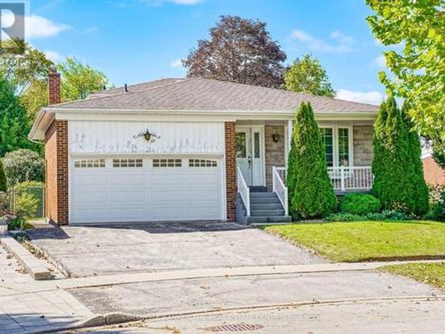 111 Briarscross Boulevard, Toronto, ON, M1S 3K6 house for sale | Listing ID E13806 | Royal LePage