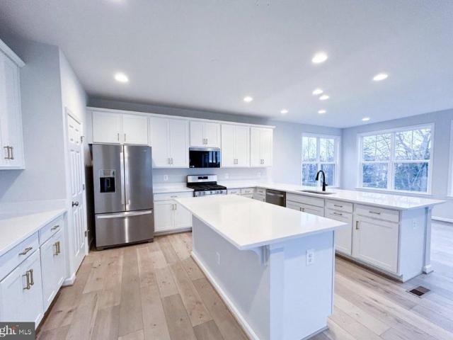 111 Goshen Place