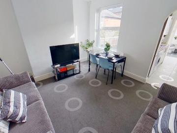 111 Glapton Road, The Meadows. 4 bed house to rent £2,167 pcm £500 pw