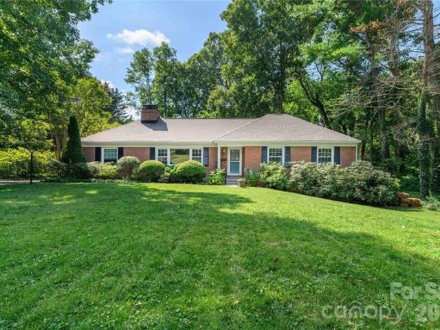 111 Gracelyn Rd, Asheville, NC 28804
